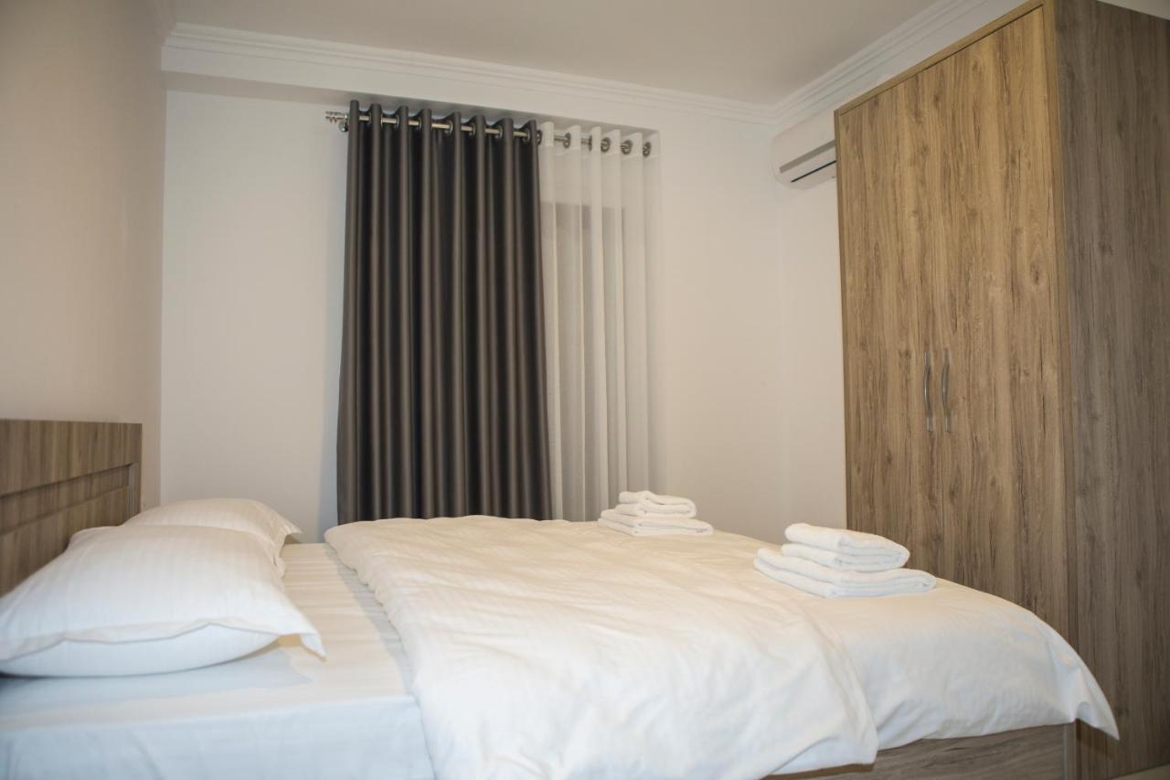 Soluna Apartments Shëngjin Екстериор снимка
